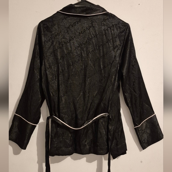 Victoria's Secret Black Lace Robe with White Trim - Picture 2 of 4